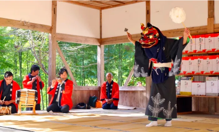 Ozumi Hakusan Shrine Isekagura
